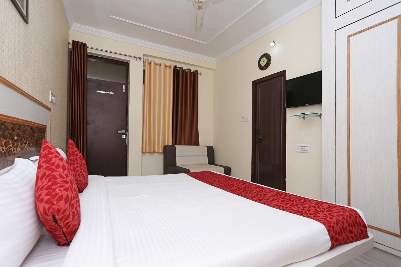 Oyo 10104 Radhika Resort โกตา ภายนอก รูปภาพ
